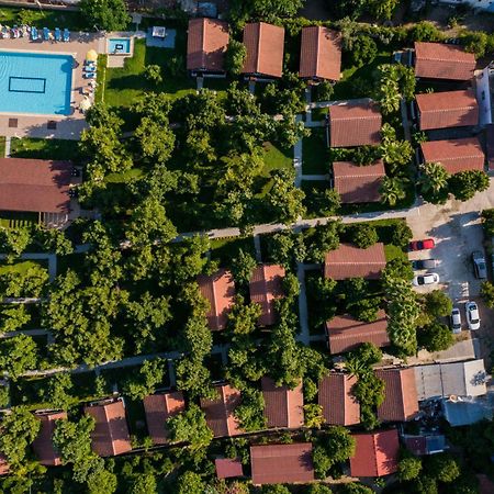 Apella Hotel Чирали Екстер'єр фото